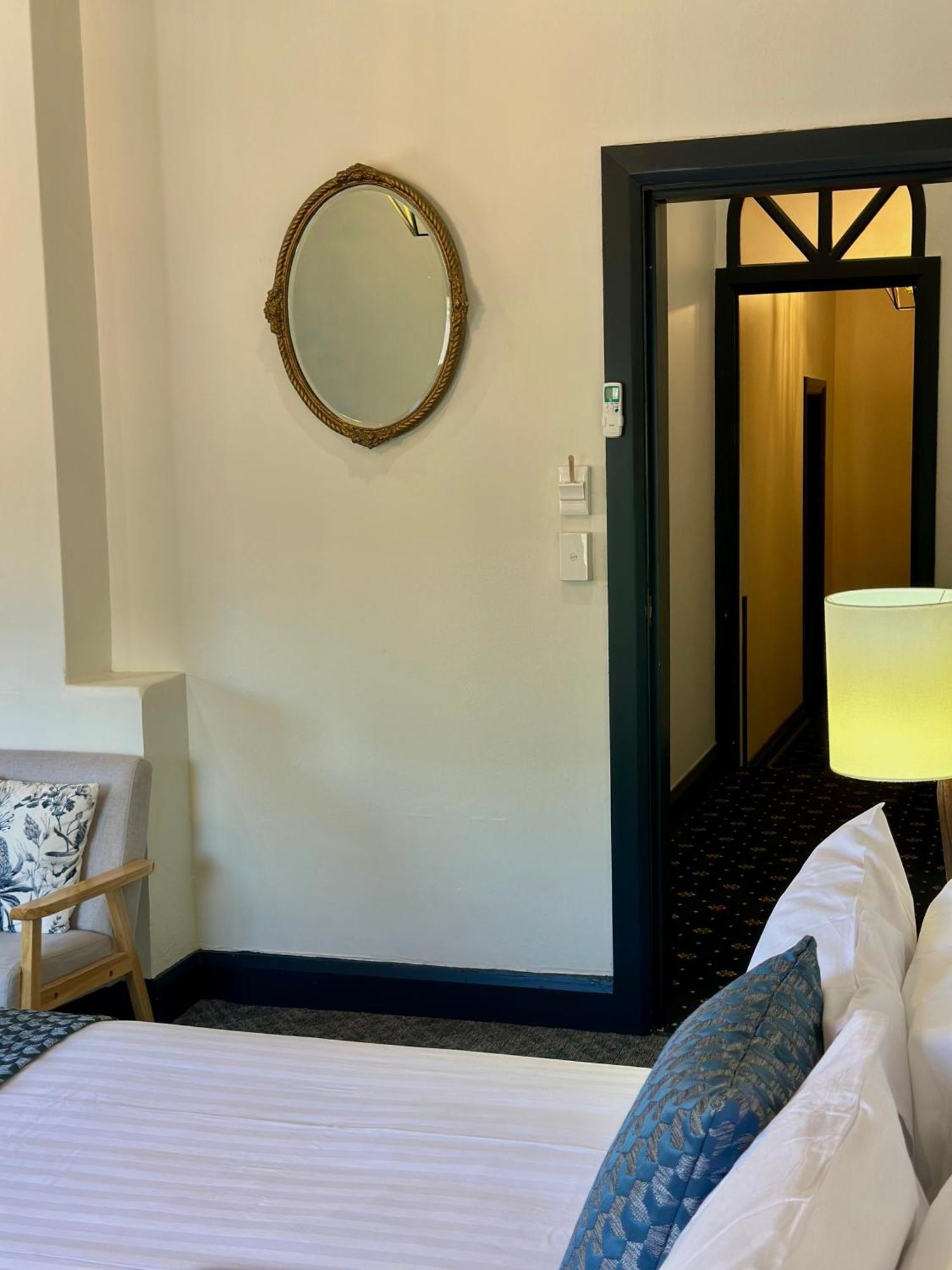 The Hampden Suites Wagga Wagga Exterior photo